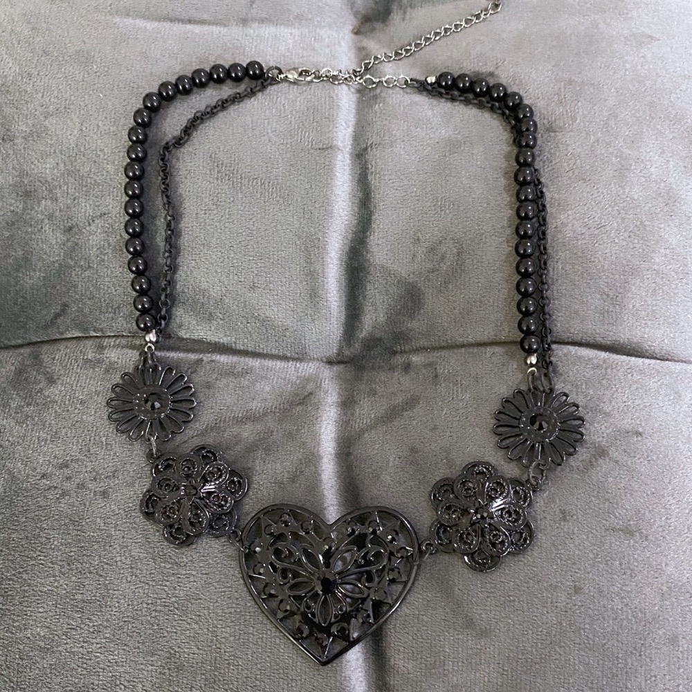 Black | Beaded Heart Statement Necklace | Rhinestones